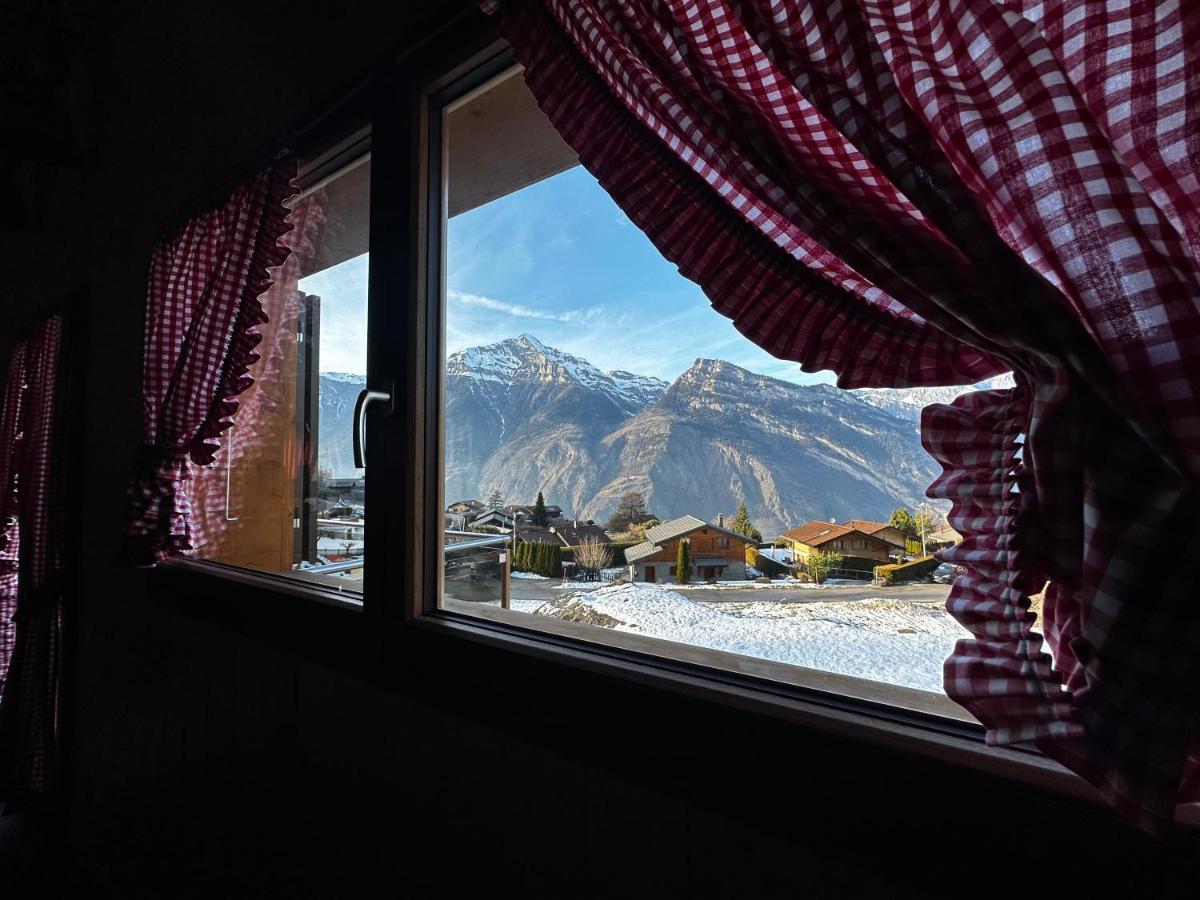 Chambres D'Hotes Les Louettes A Sapinhaut Canton Du Valais Saxon Buitenkant foto