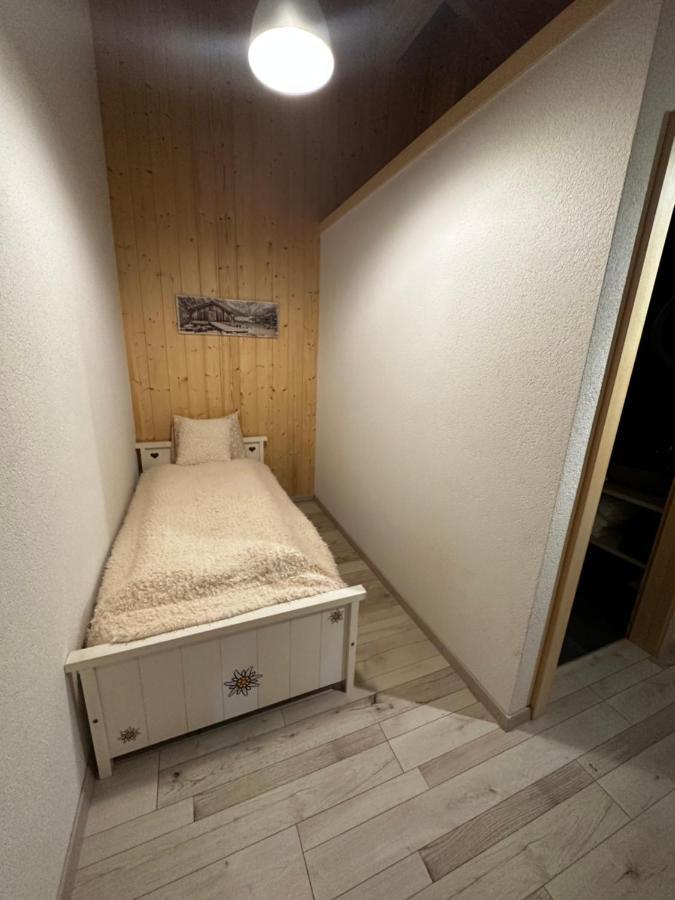 Chambres D'Hotes Les Louettes A Sapinhaut Canton Du Valais Saxon Buitenkant foto